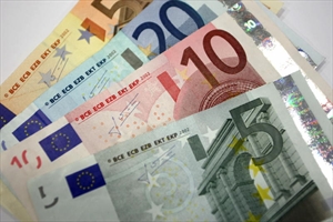BANDO PER LŽEROGAZIONE DEI CONTRIBUTI PER LŽANNO 2013 PER ATTIVITAŽ CULTURALI, DEL TEMPO LIBERO E SPORTIVE